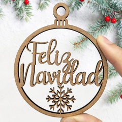 Decoração de Natal bola Feliz Natal feita de fibra de madeira MDF com acabamento natural cortado a laser de Cortaydecora | Letras de Madera