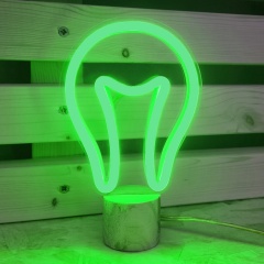 Lámpara neón LED diseño BOMBILLA color a elegir de Cortaydecora | Letras de Madera